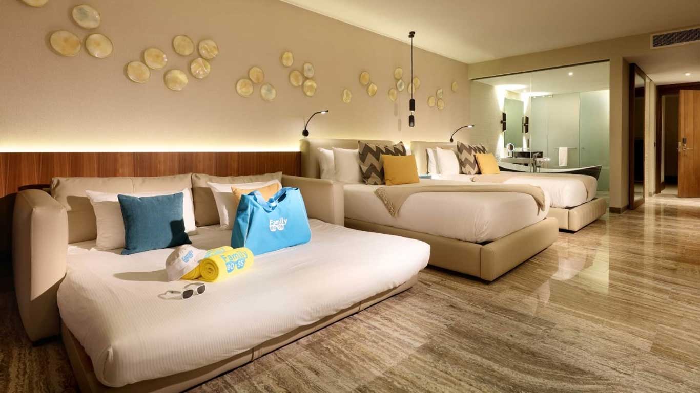 Family Selection private pool and lounge at Grand Palladium Costa Mujeres