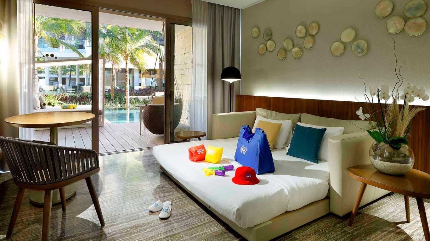 Spacious family suites near the beach